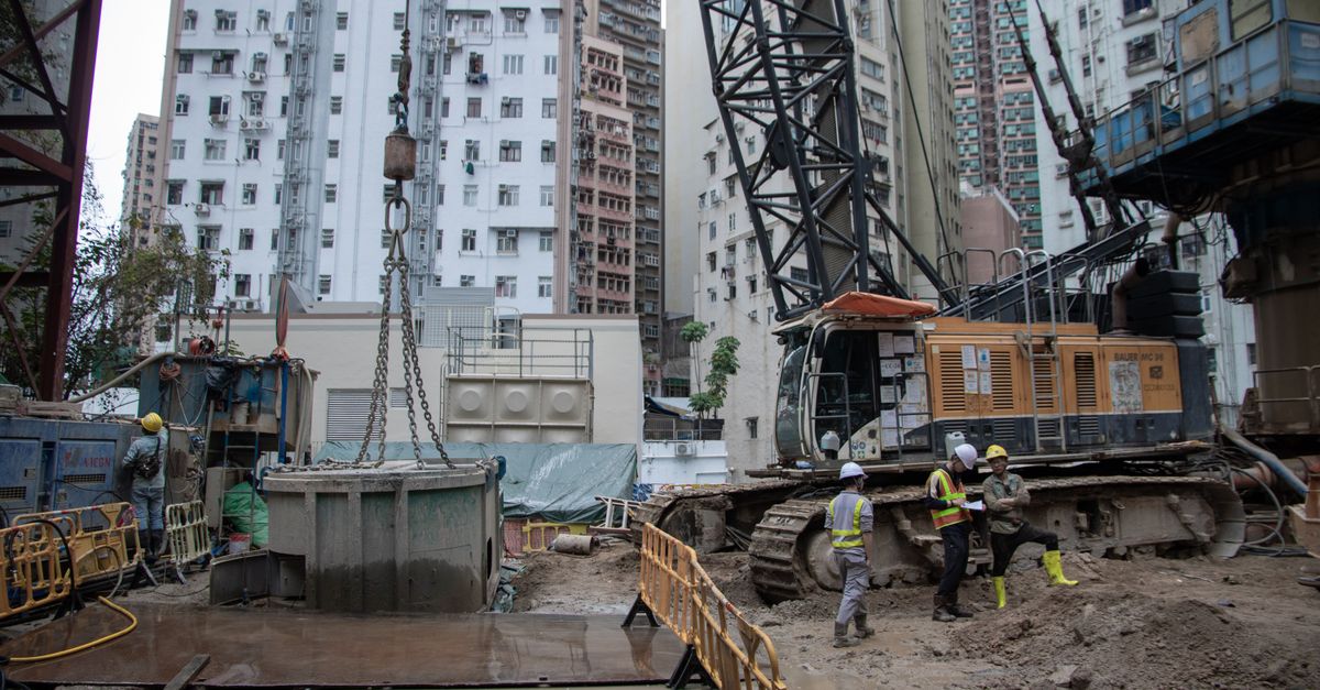 钢铁产业园厂房及道路建设